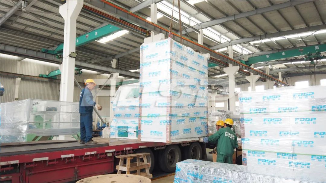 连续发车！良友股份承建年产6万吨高档猪饲料生产线设备启程奔赴重庆(图5)